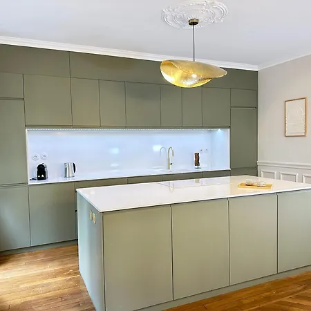 Апартаменты Le Marais - Prestige With Ac And Lift For 8 *