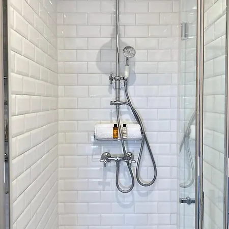 Апартаменты Le Marais - Prestige With Ac And Lift For 8