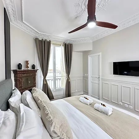 Апартаменты Le Marais - Prestige With Ac And Lift For 8 *